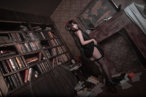 Miu Cosplayer Photo #284