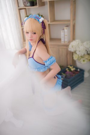 Miu Cosplayer Photo #294