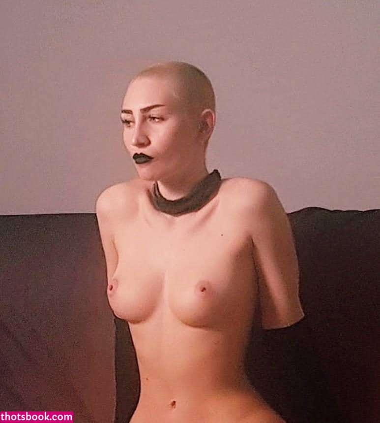 Emilia Zabberoni Photo #16