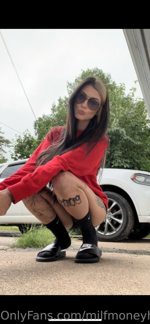 milfmoneyhoney Photo #9