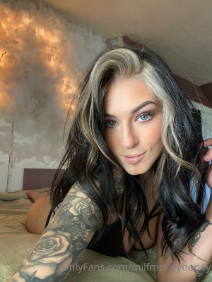 milfmoneyhoney Photo #52