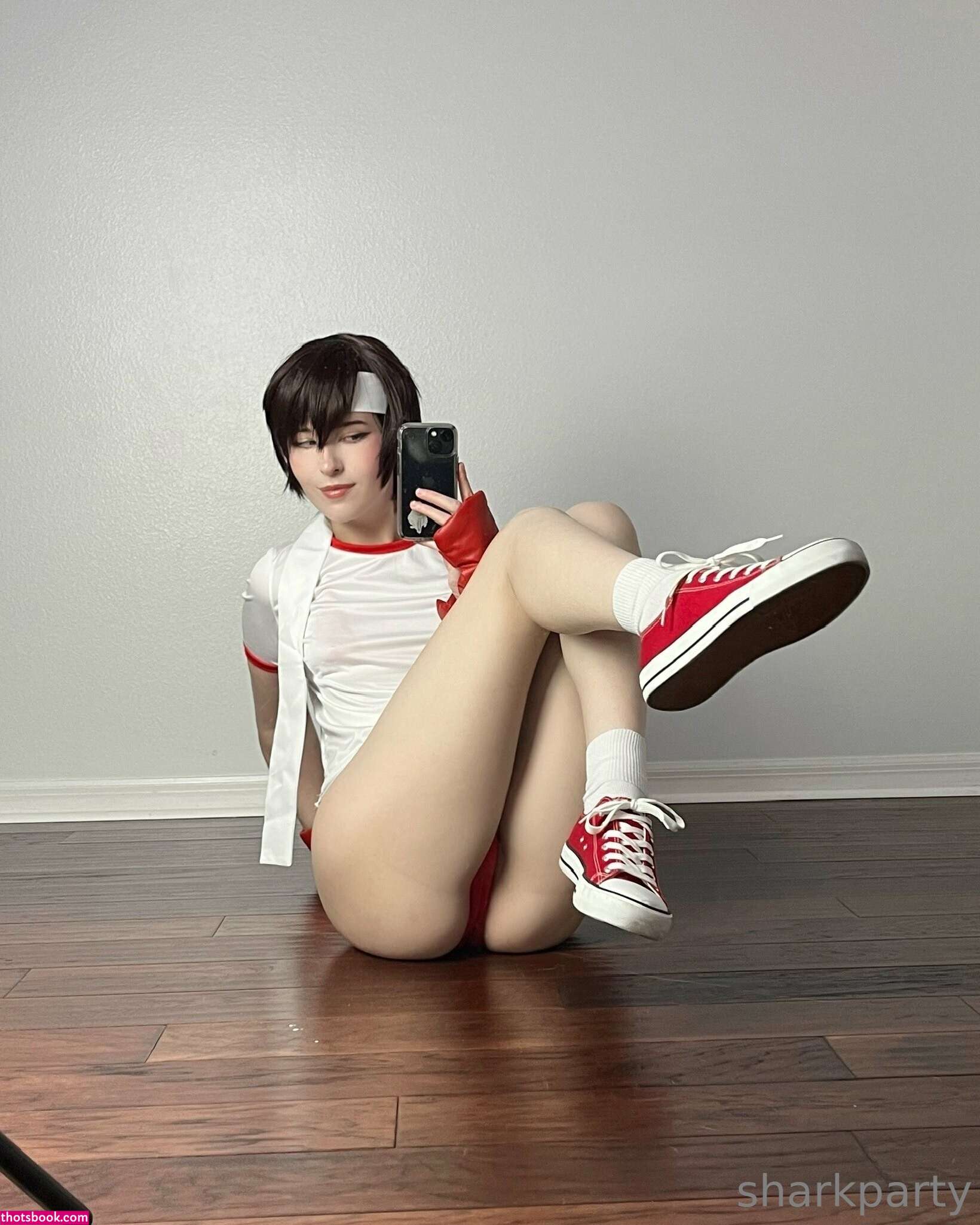 Sharkparty Photo #20