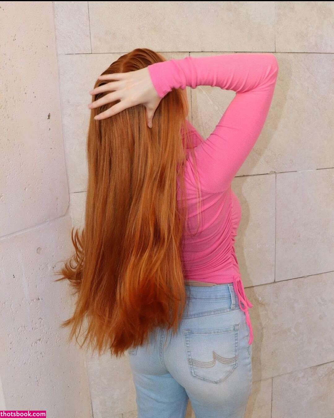 Iksnirub Twins Photo #45