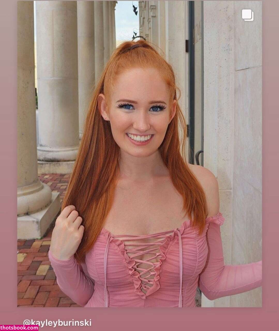 Iksnirub Twins Photo #75