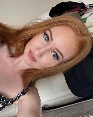 Iksnirub Twins Photo #101