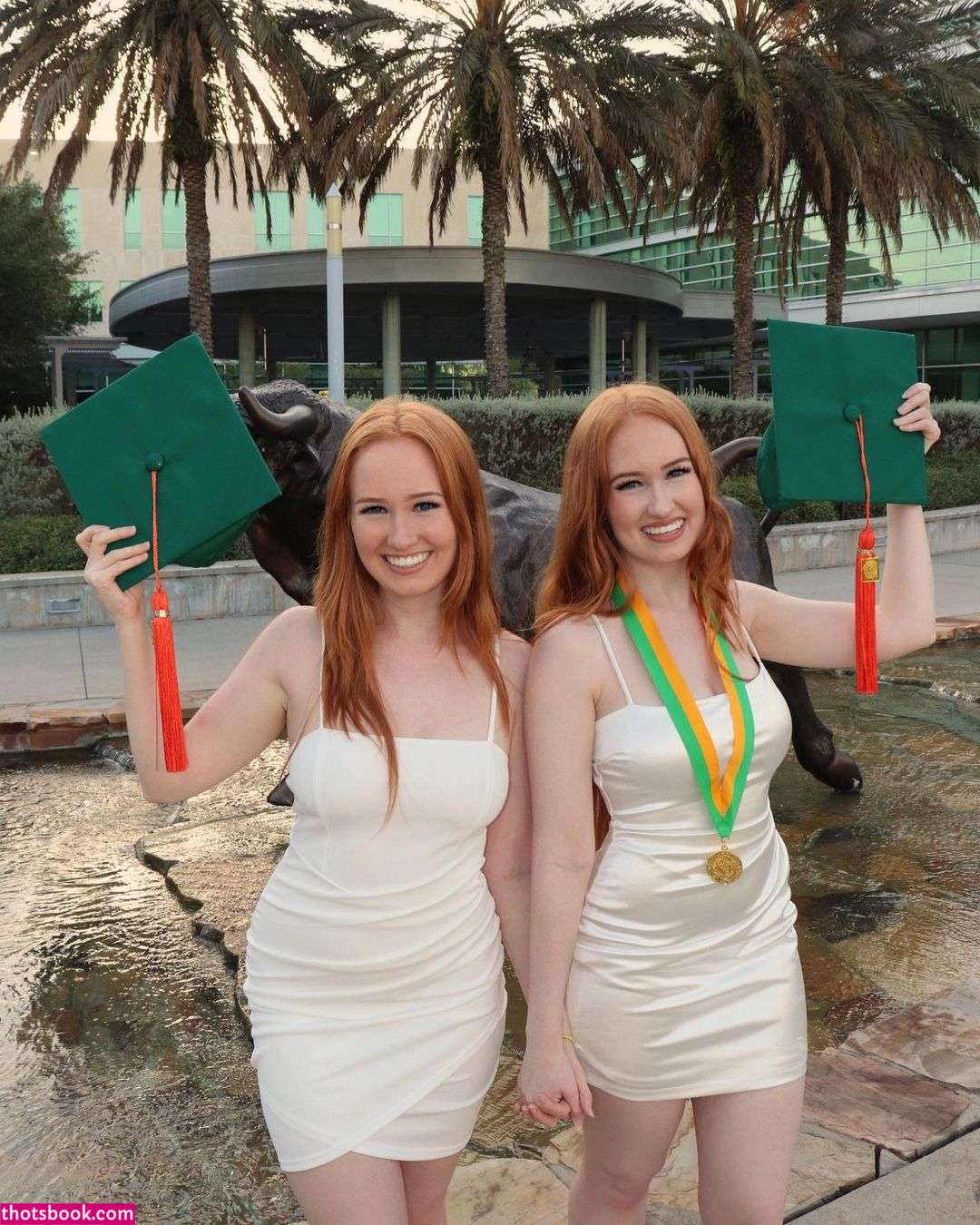 Iksnirub Twins Photo #106