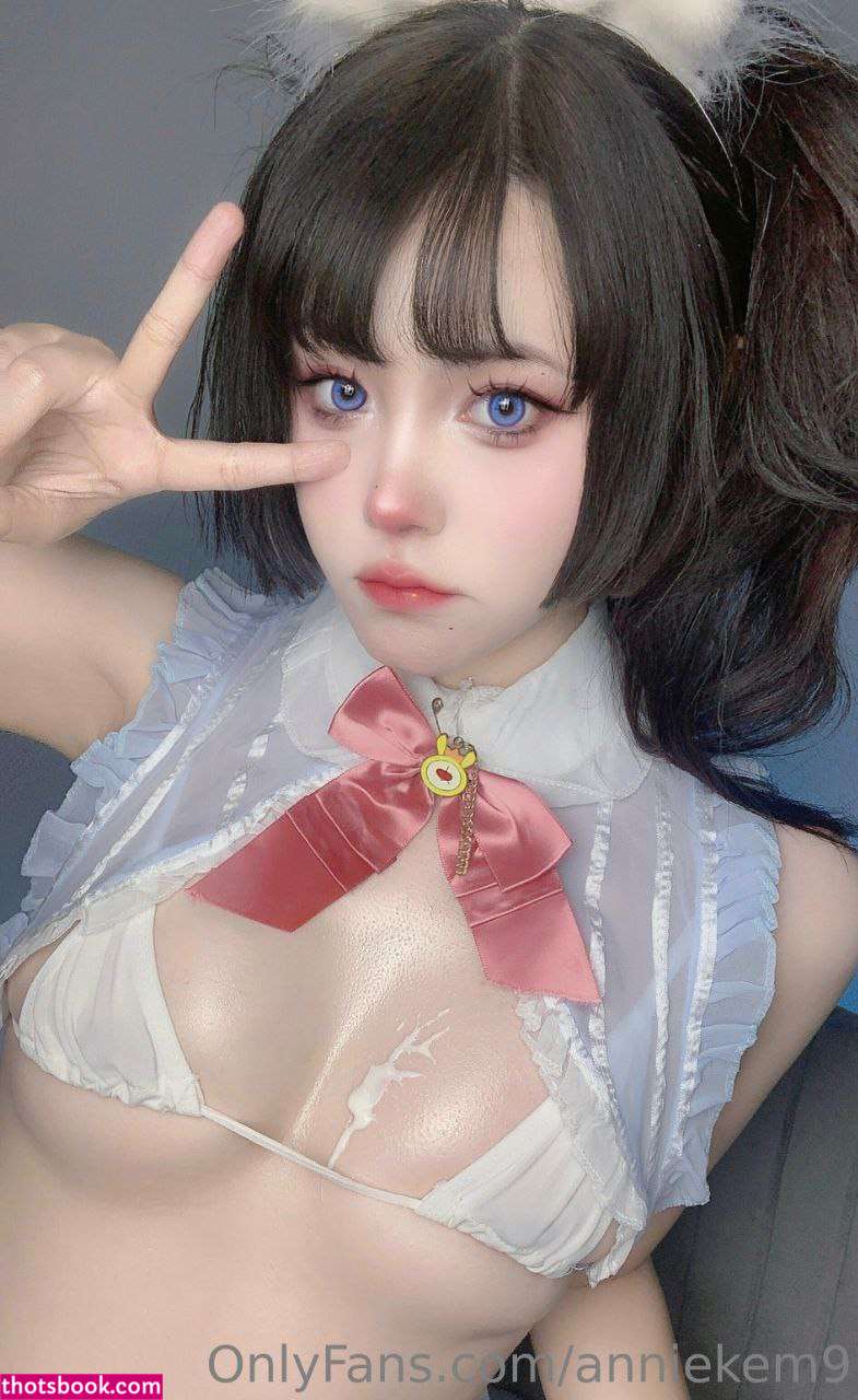 Annie Leonhardt Photo #10