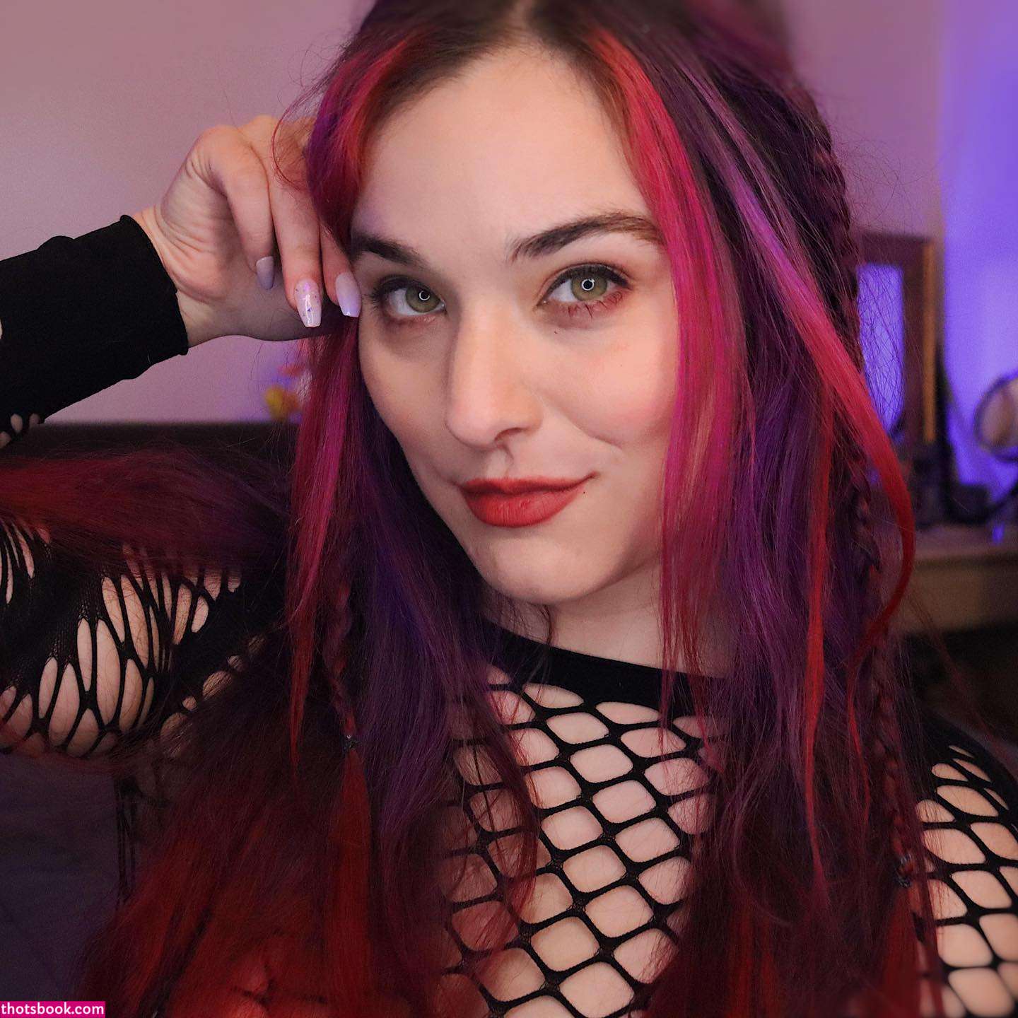 Asmrkitten Photo #1