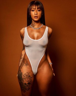 Mizz Twerksum Photo #32