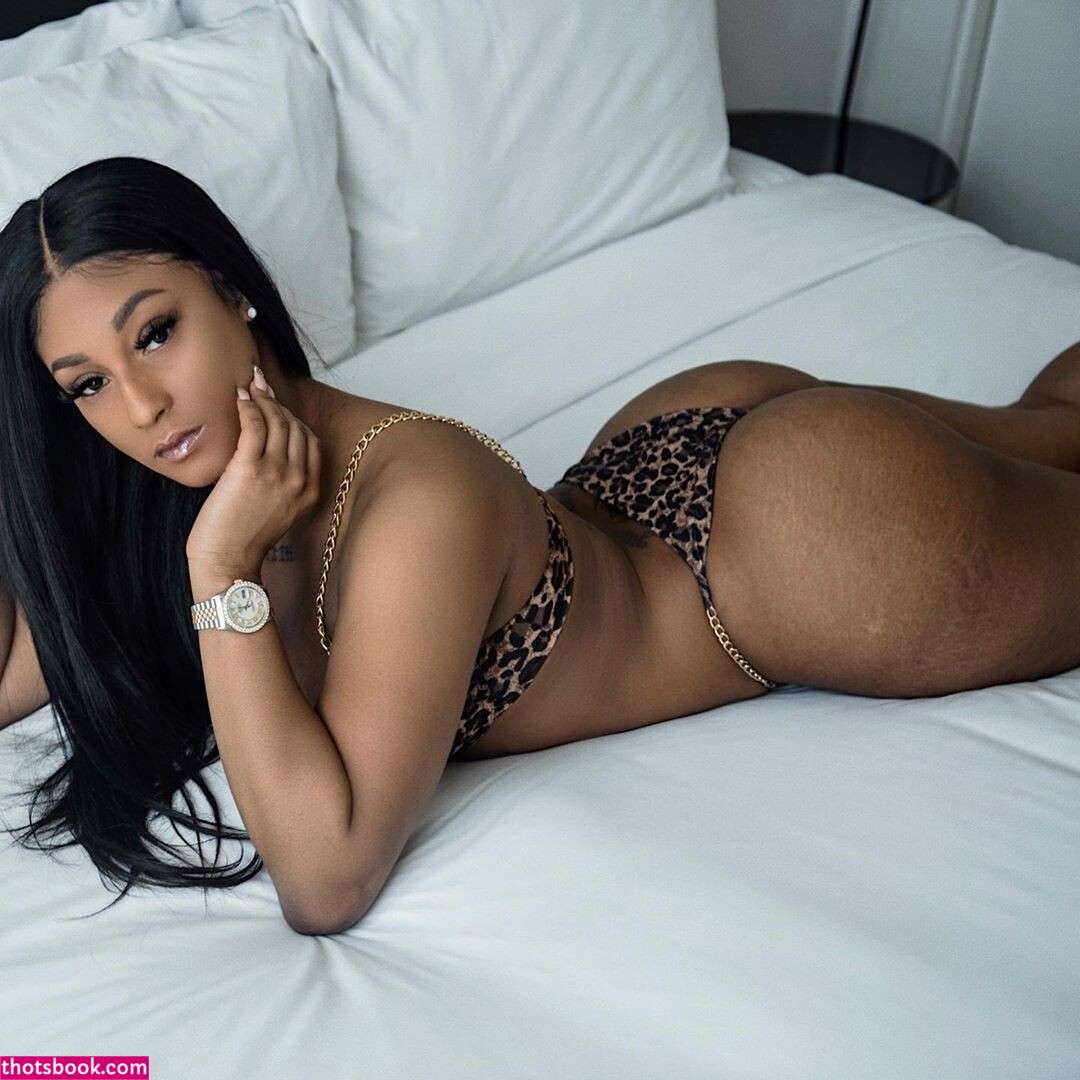 Mizz Twerksum Photo #56