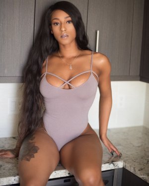 Mizz Twerksum Photo #48