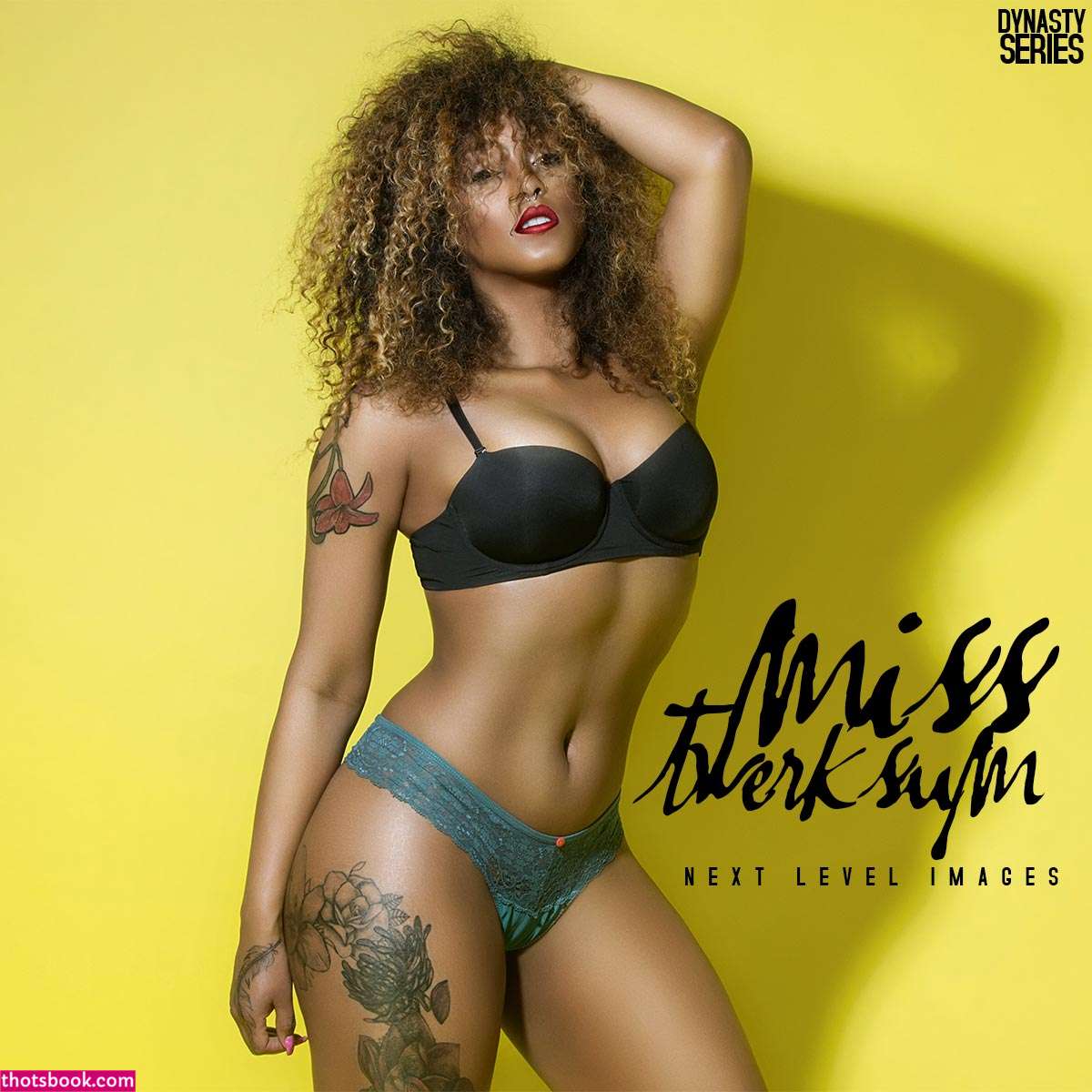 Mizz Twerksum Photo #94