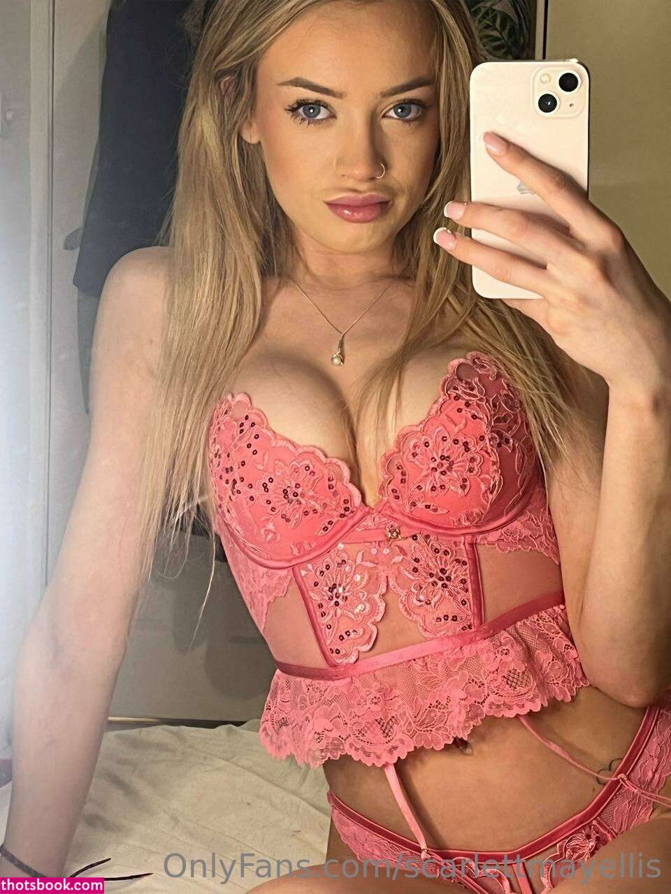 Chloe Famee Photo #29