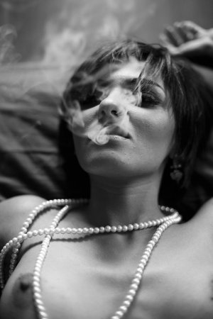 Gigiglamorousxx Photo #7