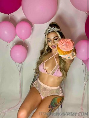 Karmen Karma Photo #70