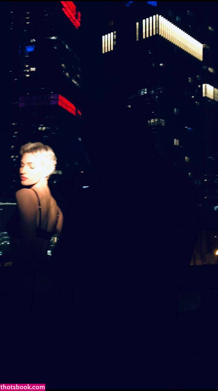 Vialentina Photo #43