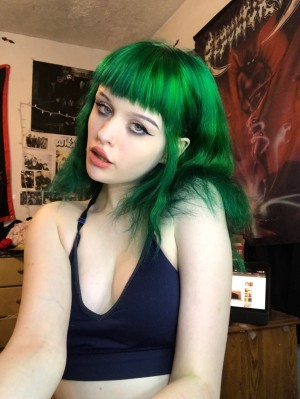 brattymaddie666 Photo #8