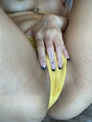 Jennifer Nguyen Photo #41