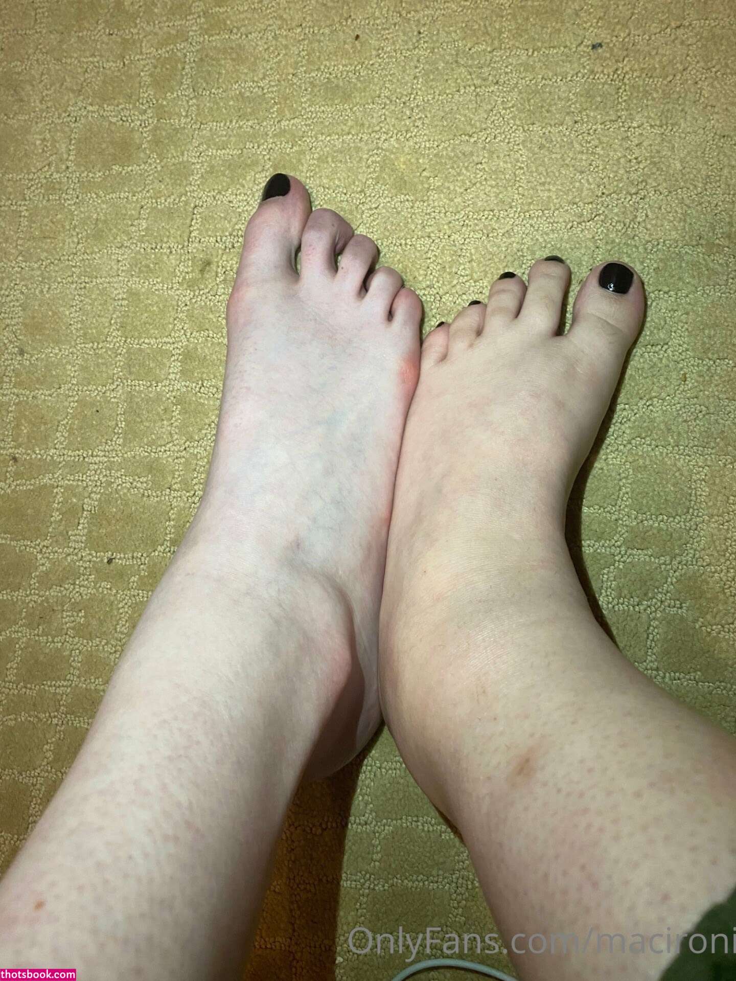 Maci Currin Photo #8