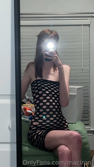 Maci Currin Photo #38