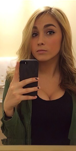 Olivia Lhopitault Photo #22