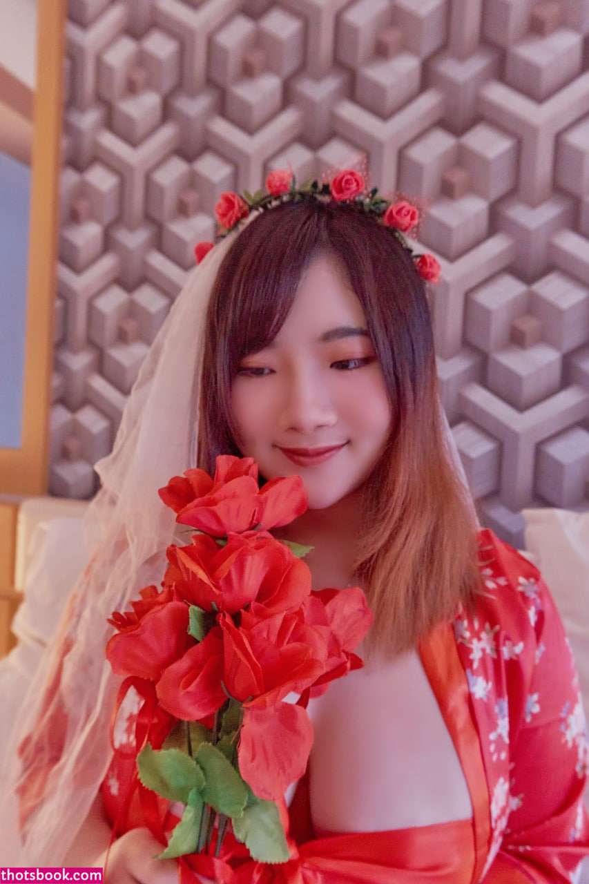 Indonesian Cosplayer Photo #83