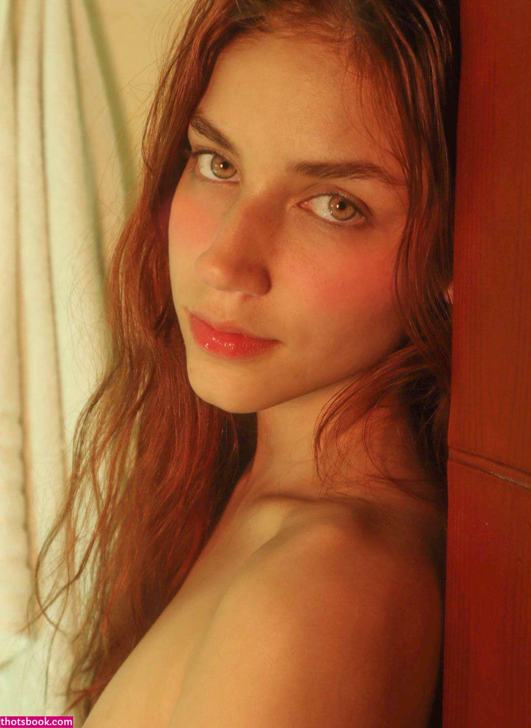 grettabenett Photo #3