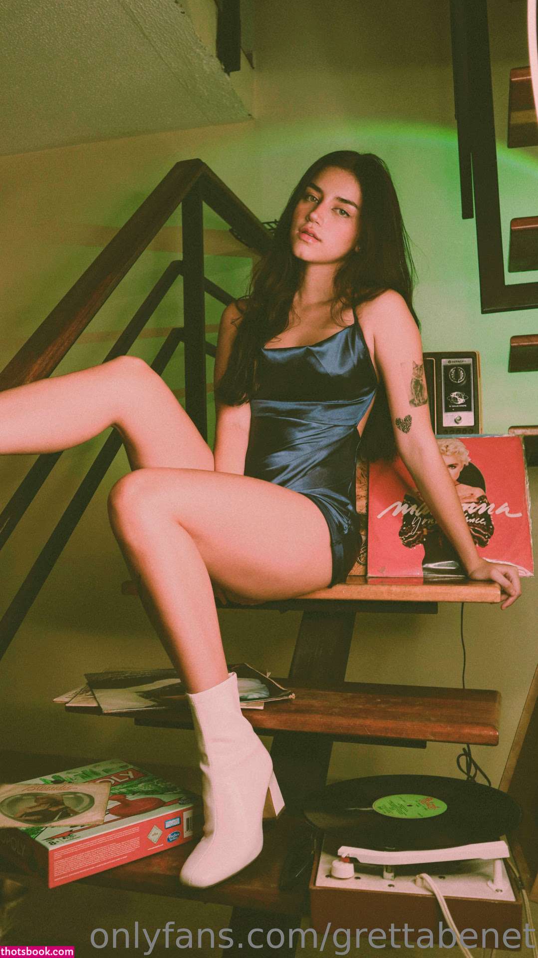 grettabenett Photo #49