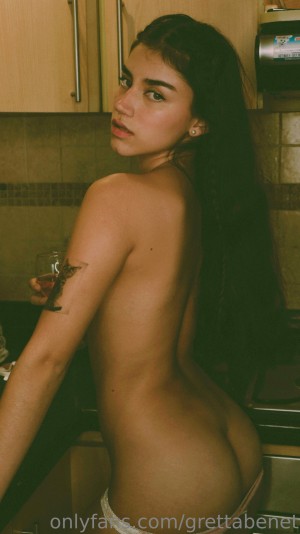 grettabenett Photo #47