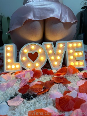 xosecretsaraxo Photo #12