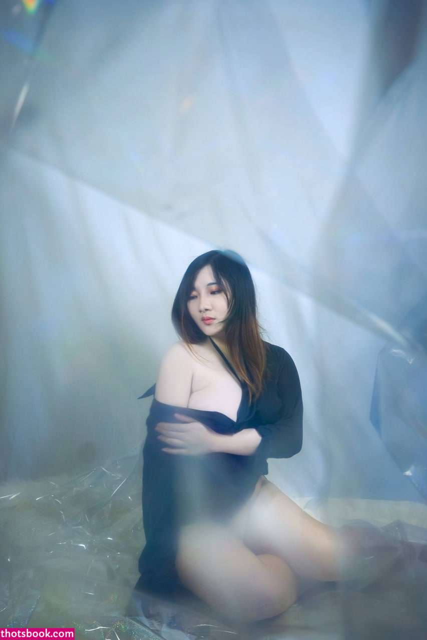 Indonesian Cosplayer Photo #209