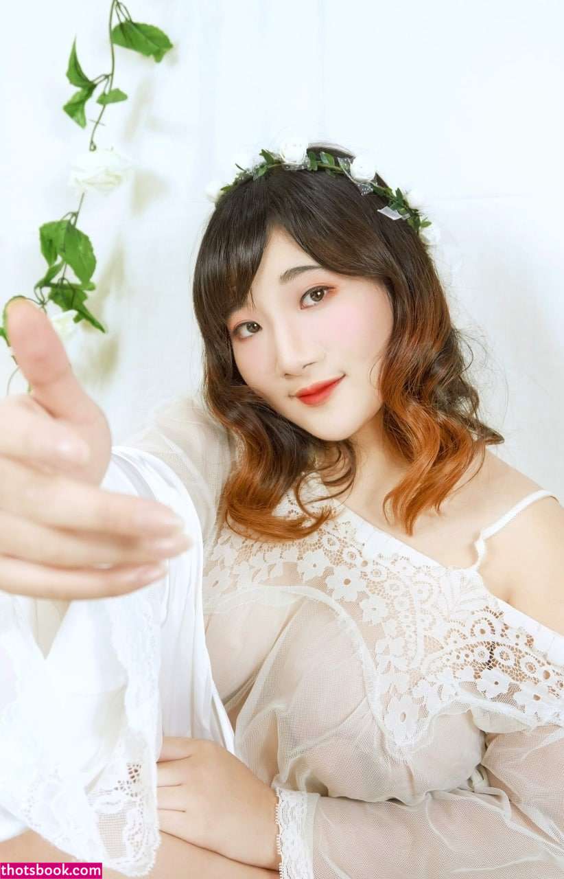 Indonesian Cosplayer Photo #246