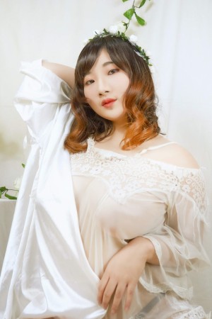 Indonesian Cosplayer Photo #230