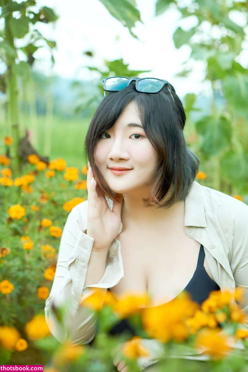 Indonesian Cosplayer Photo #298