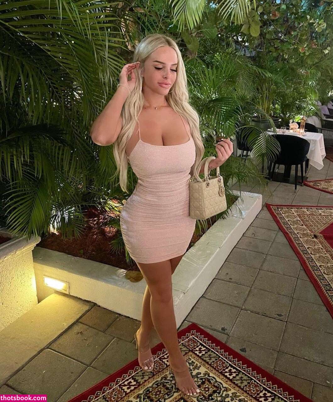 Emily Primrose Photo #20