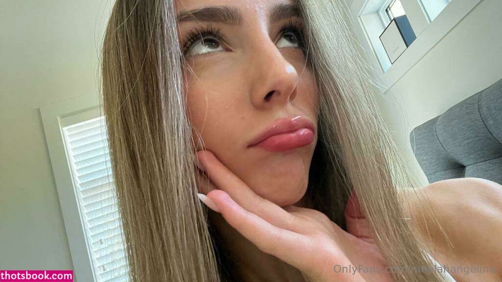 Meelah Robbins Photo #29