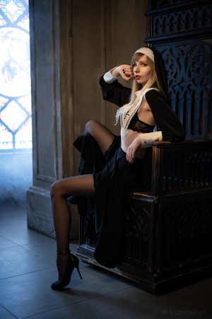 Victoria Lirell Photo #3