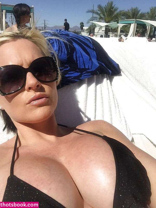 Alena Croft Photo #25