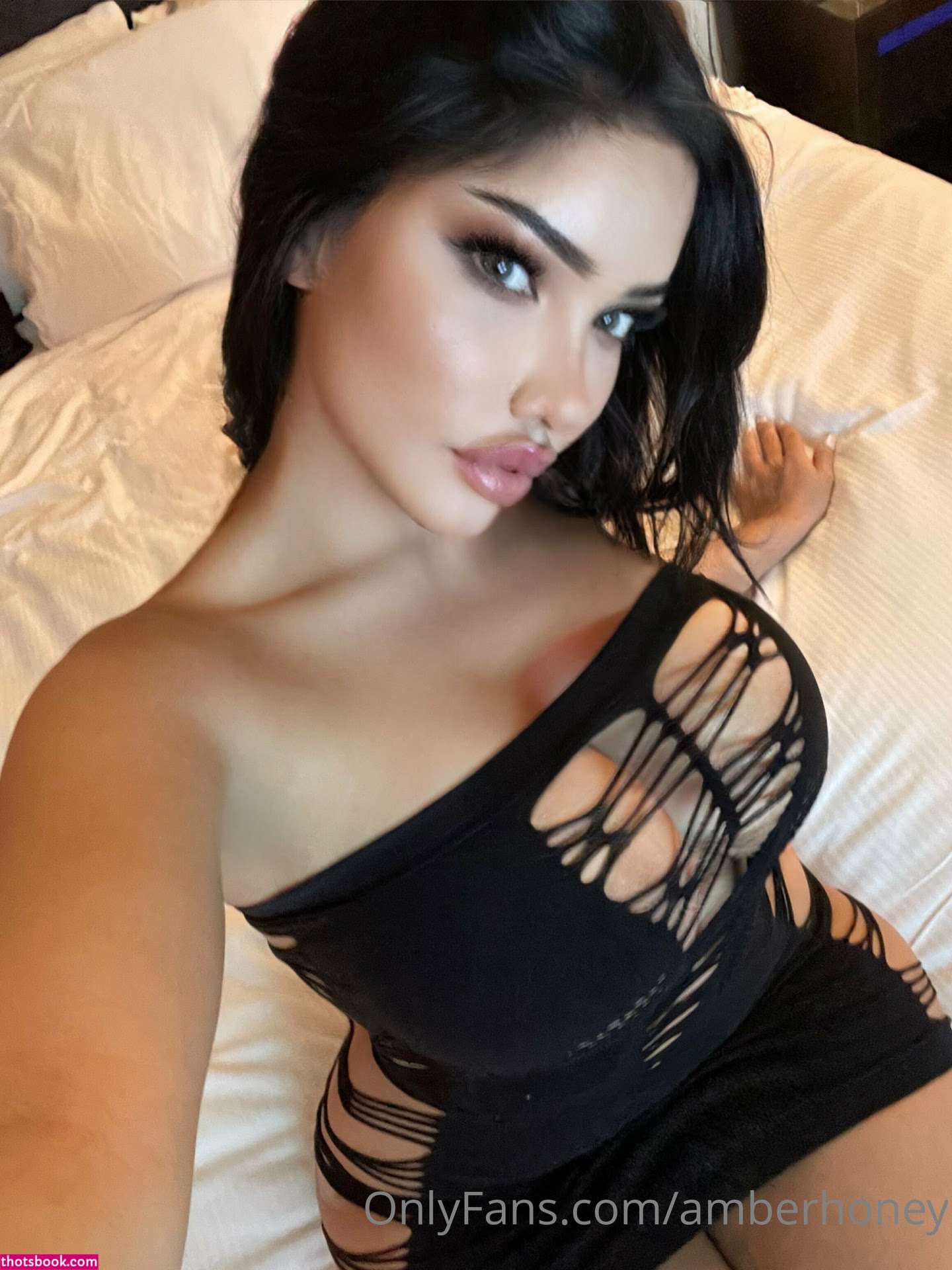 Amber Honeras Photo #11