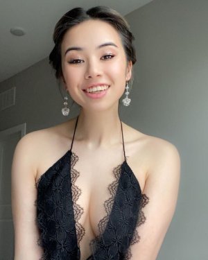 Asia Rivera Photo #17