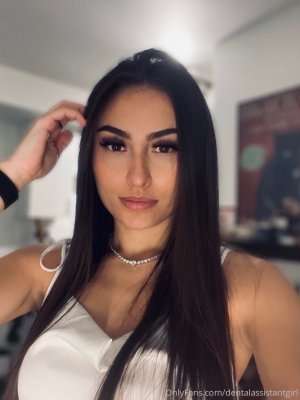 dentalassistantgirl Photo #15