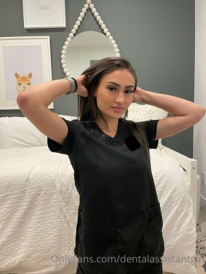 dentalassistantgirl Photo #36