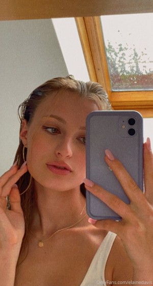 Elaine Davis Photo #24