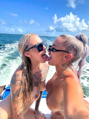 Hayleydavies Photo #97