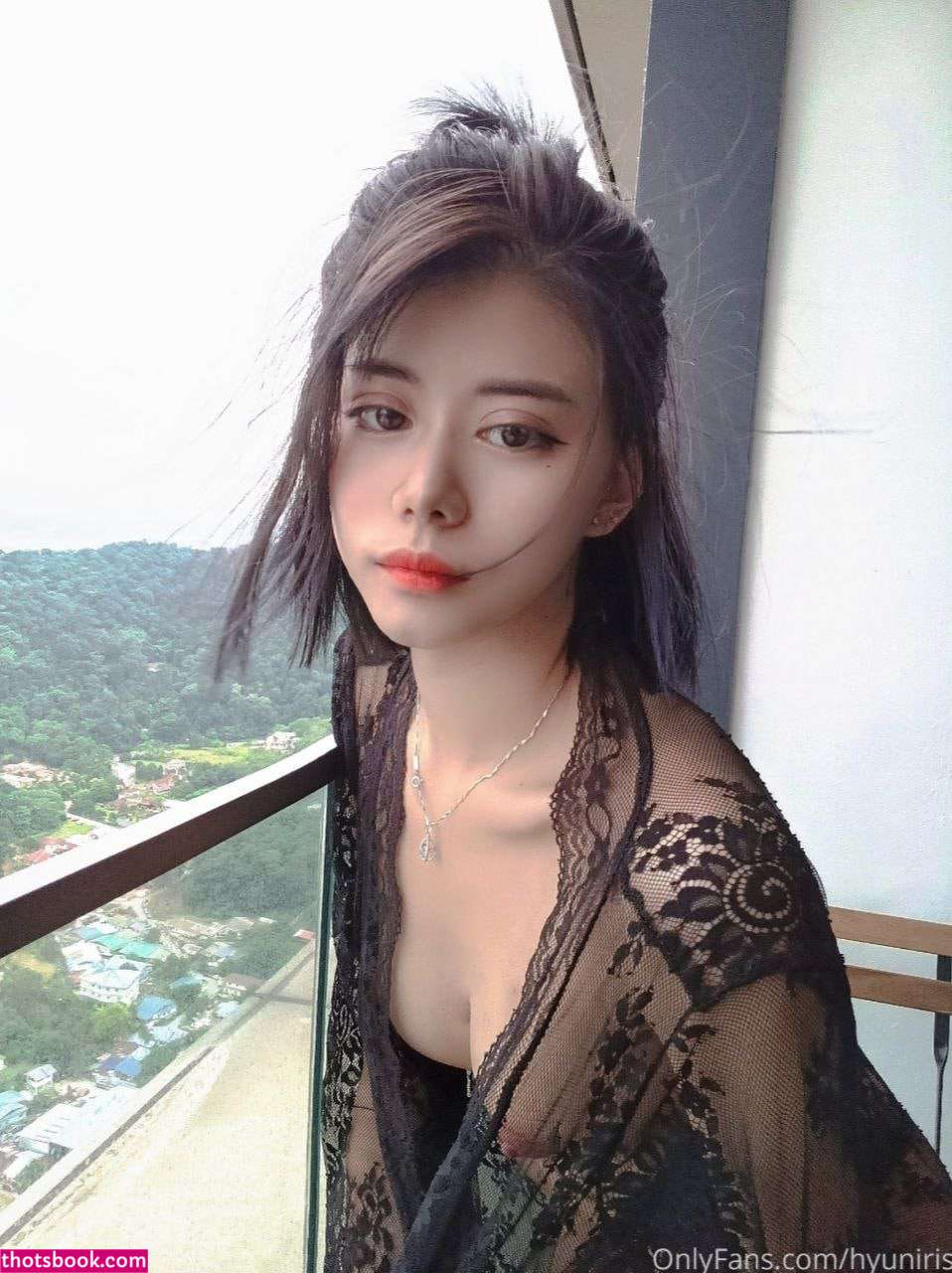 Hyuniris Photo #4