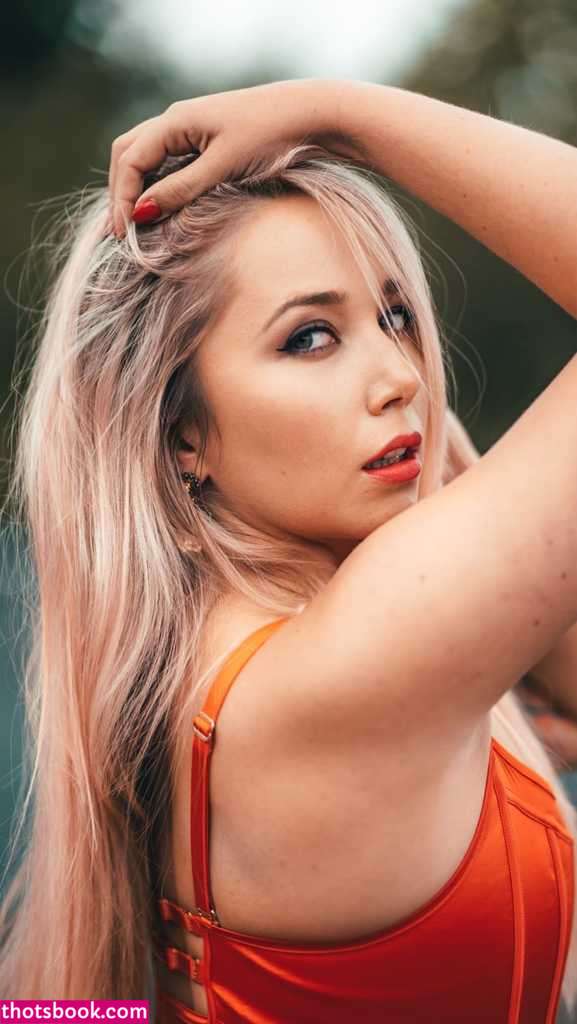 Lisa Lefevre Photo #39