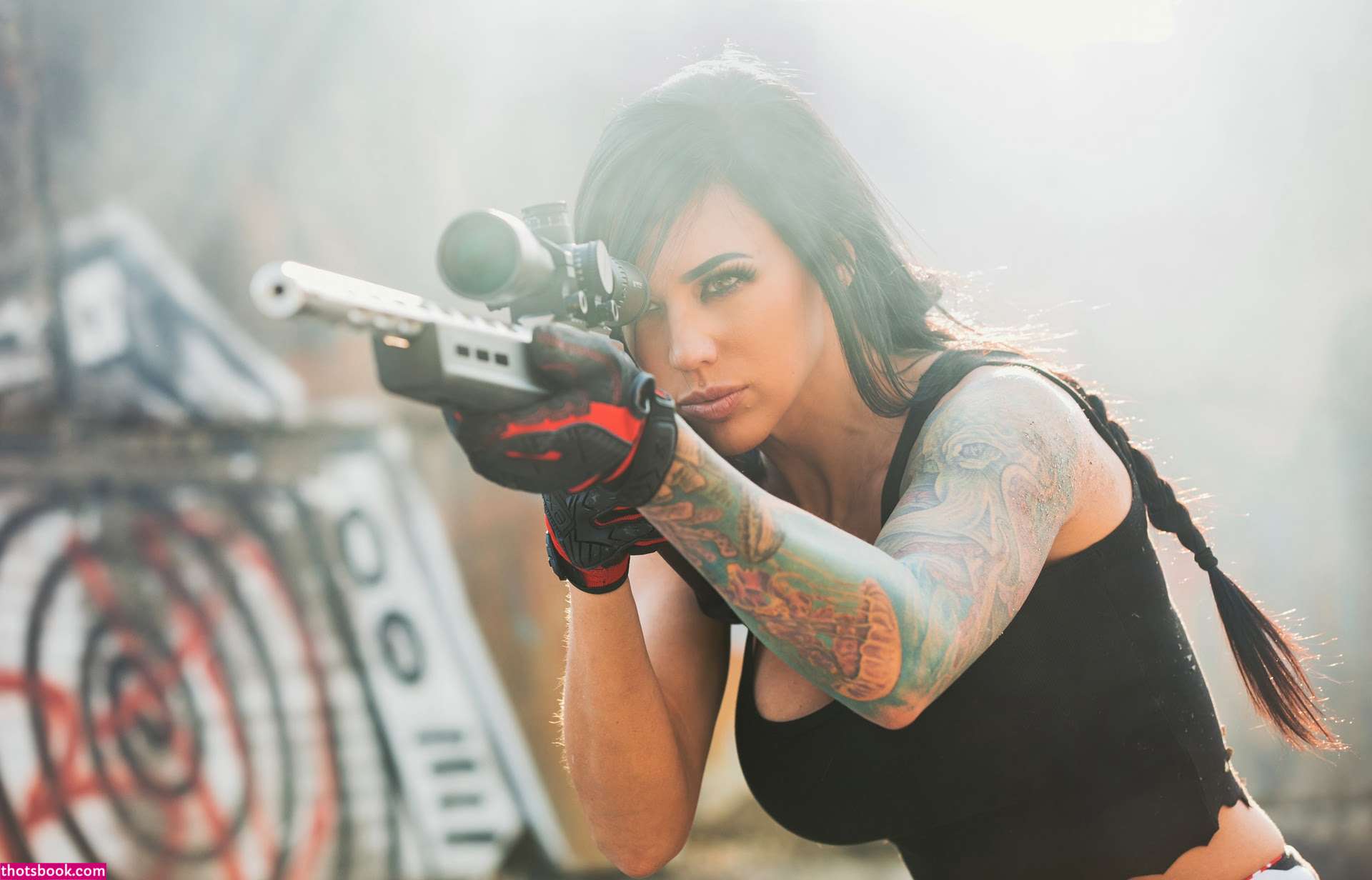 Alex Zedra Photo #19