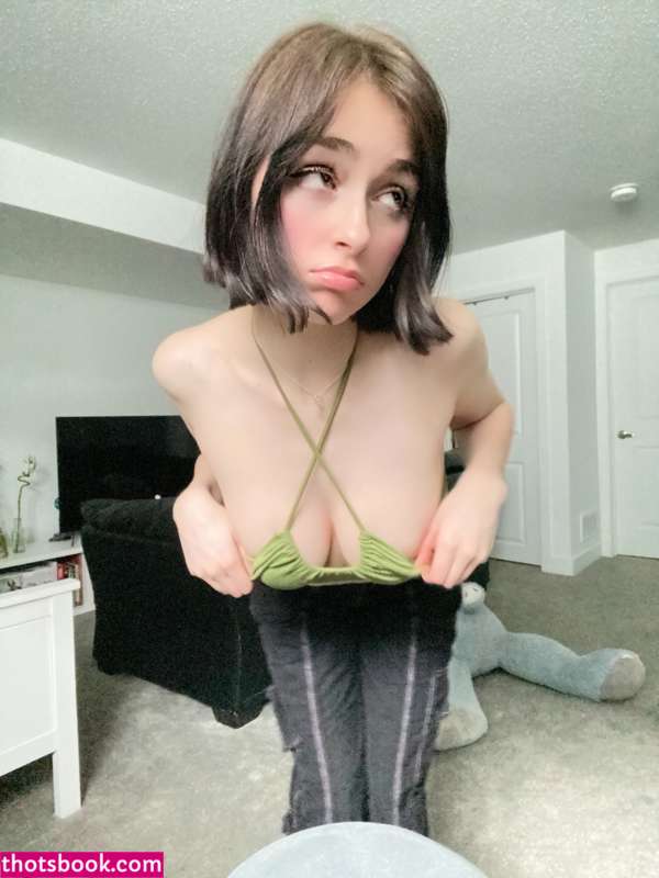 Awholelottazozo Photo #42