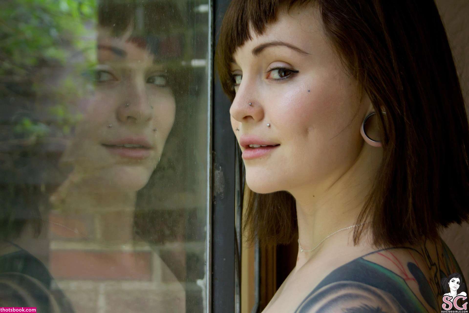 Elle Stranger Photo #18