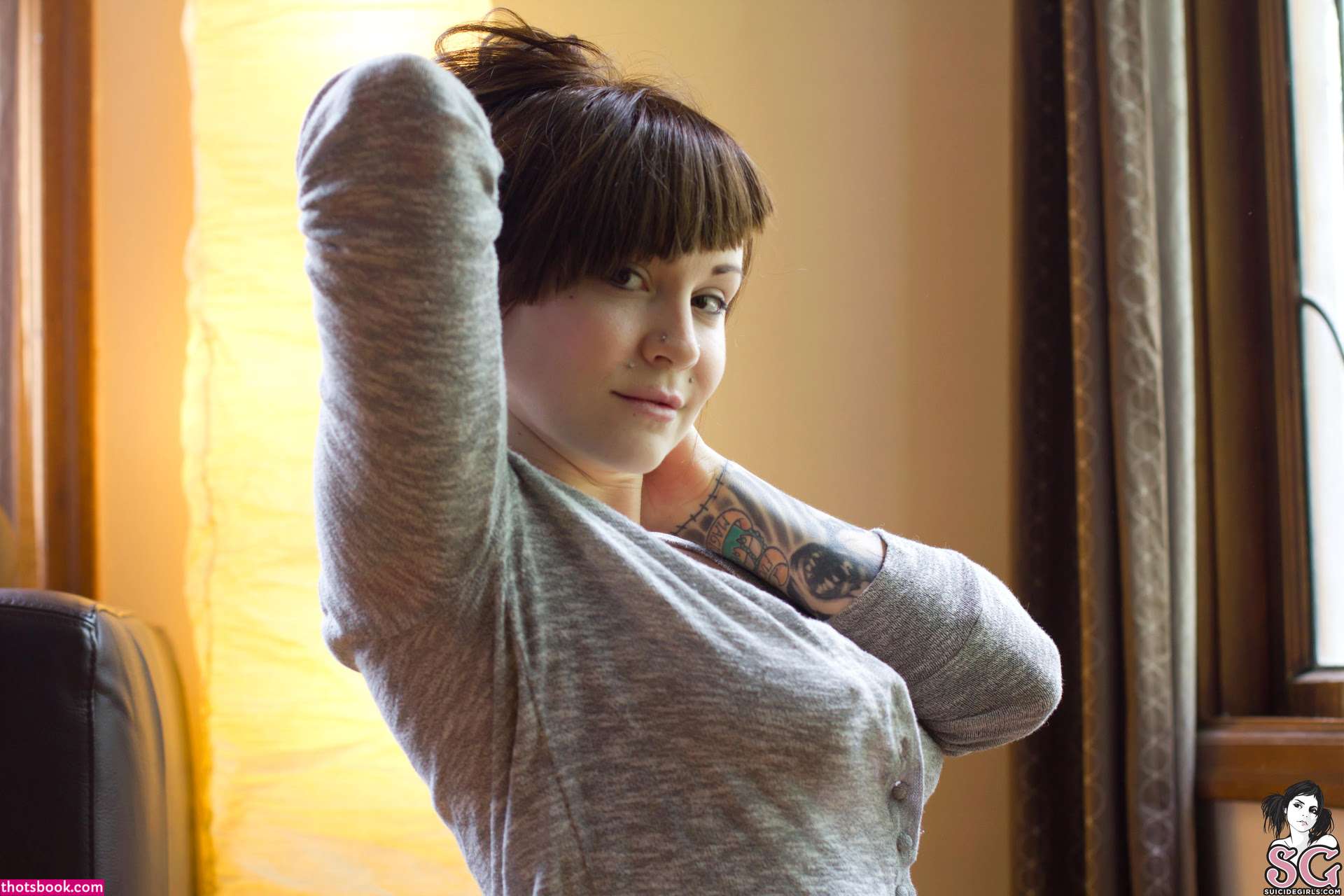 Elle Stranger Photo #37